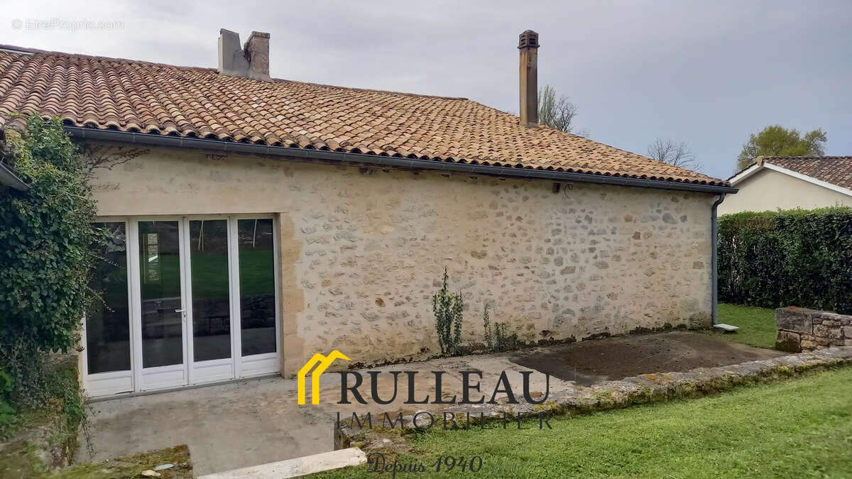 Maison à SALIGNAC