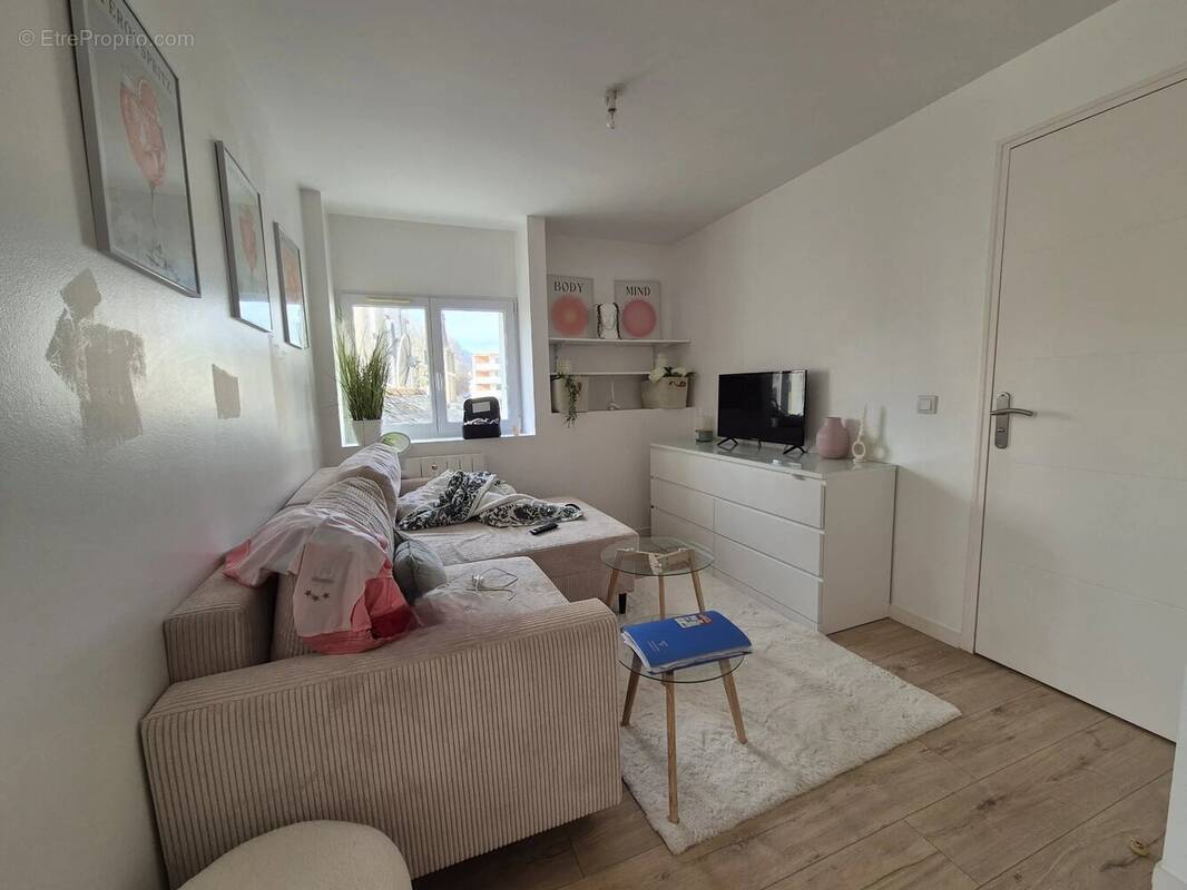 Appartement à CHANGE