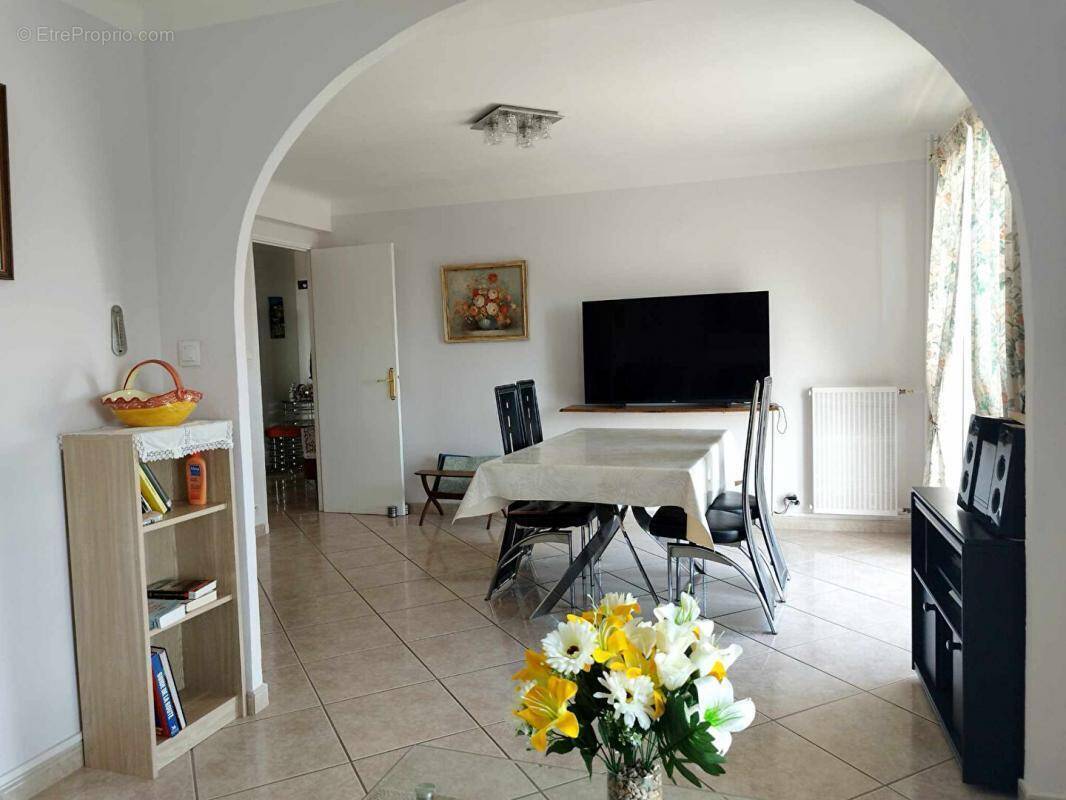 Appartement à PORT-DE-BOUC