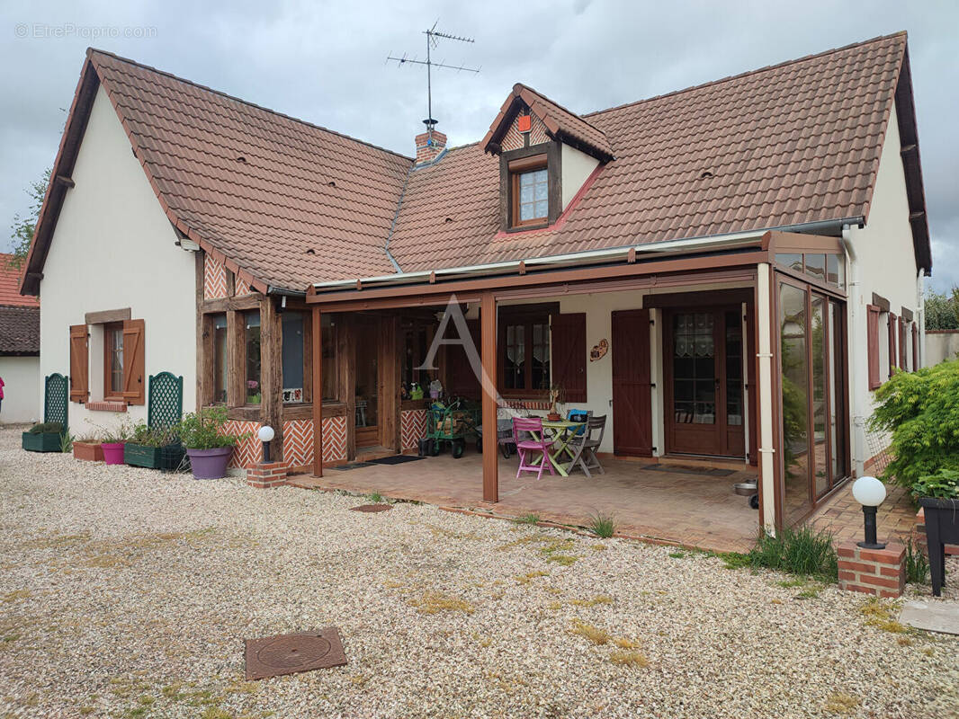 Maison à LAMOTTE-BEUVRON