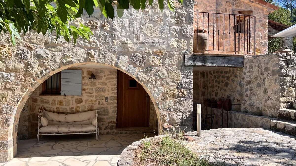 Maison à FAYENCE