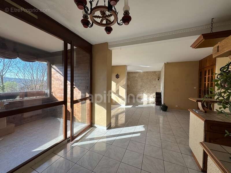 Appartement à CRAN-GEVRIER