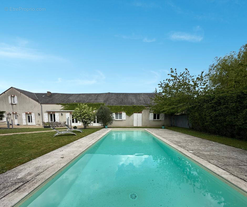 Maison à SAINT-LYE-LA-FORET