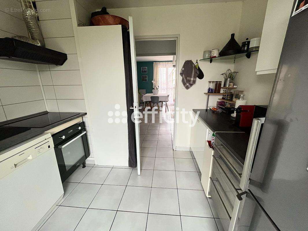 Appartement à PORT-DE-BOUC