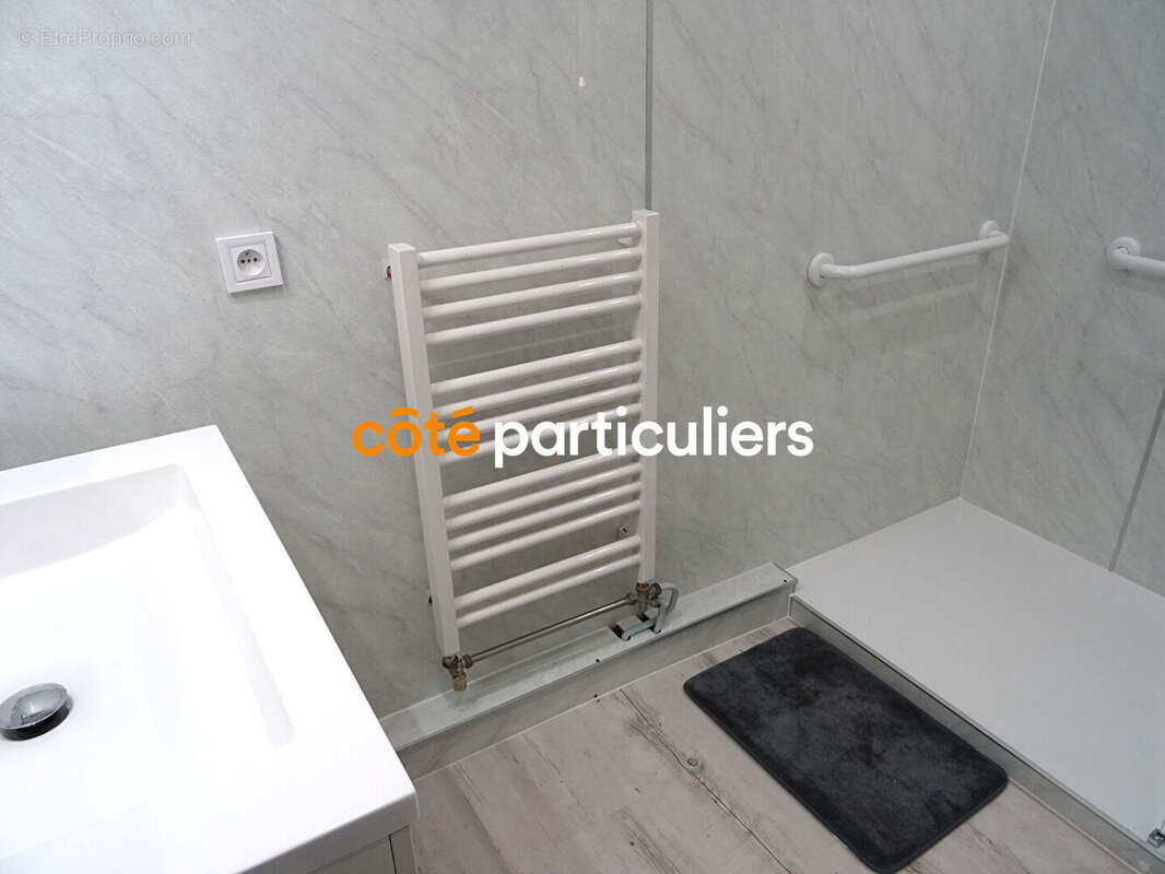 Appartement à LATTES