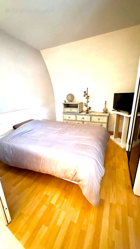 Appartement à ENTRAIGUES-SUR-LA-SORGUE