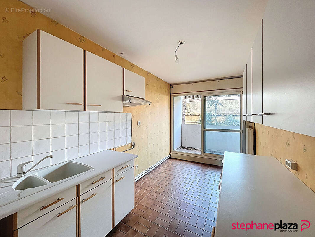 Appartement à LYON-8E