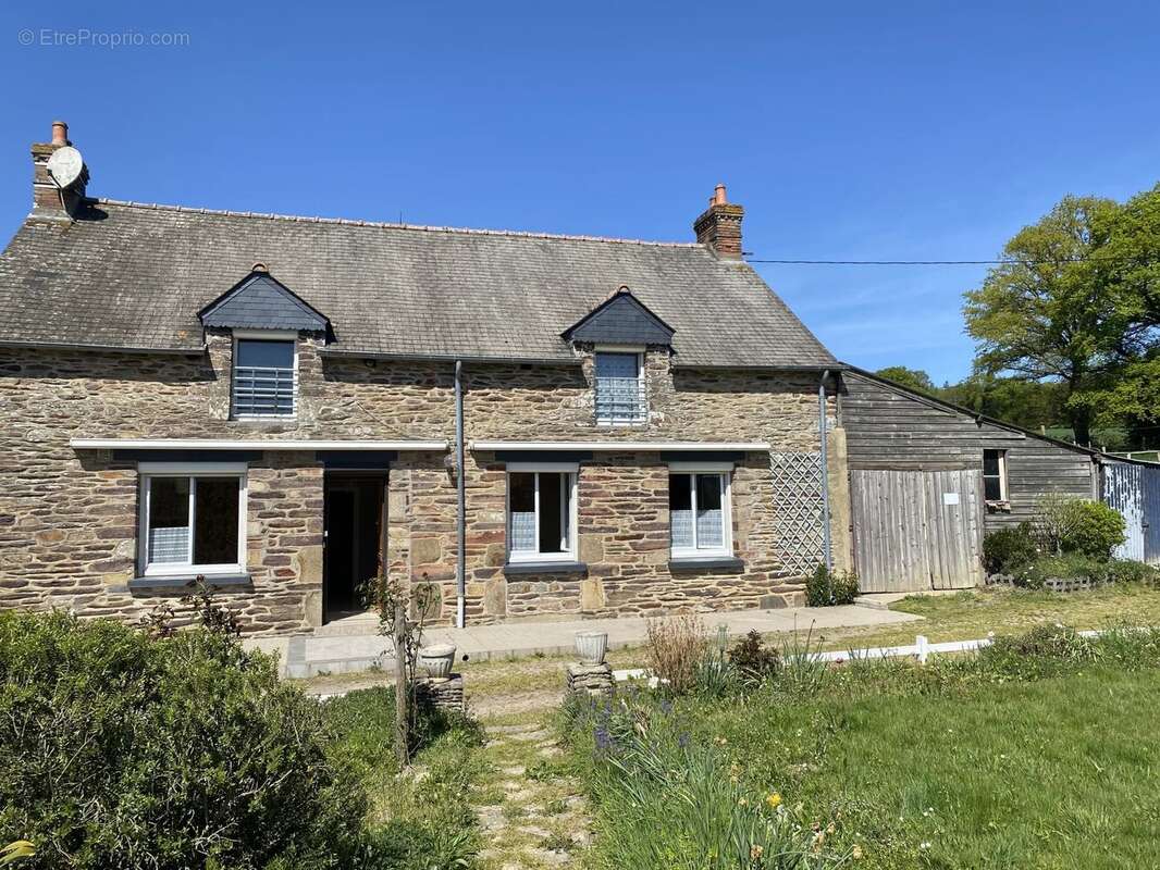 Maison à COMBLESSAC