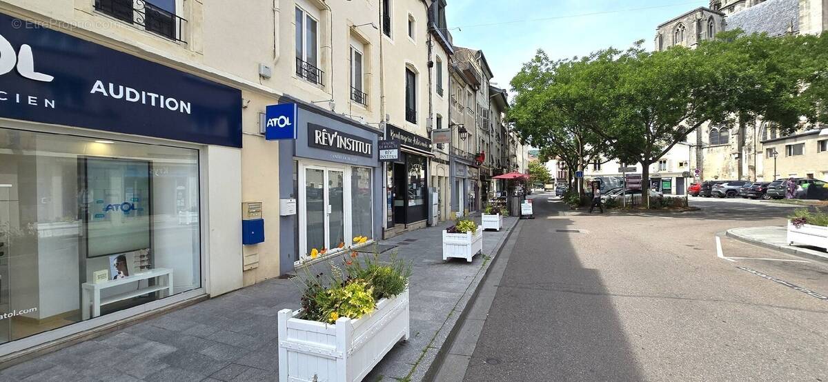 Commerce à TOUL