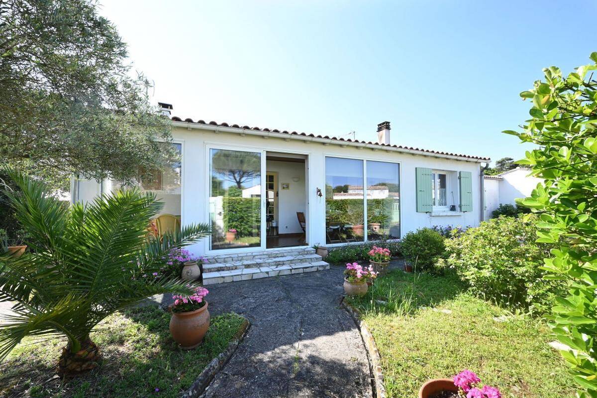 Maison à LES PORTES-EN-RE
