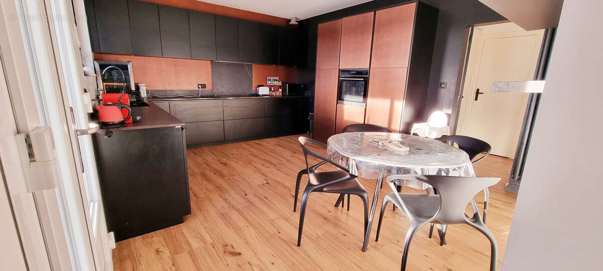 Maison à FRONSAC
