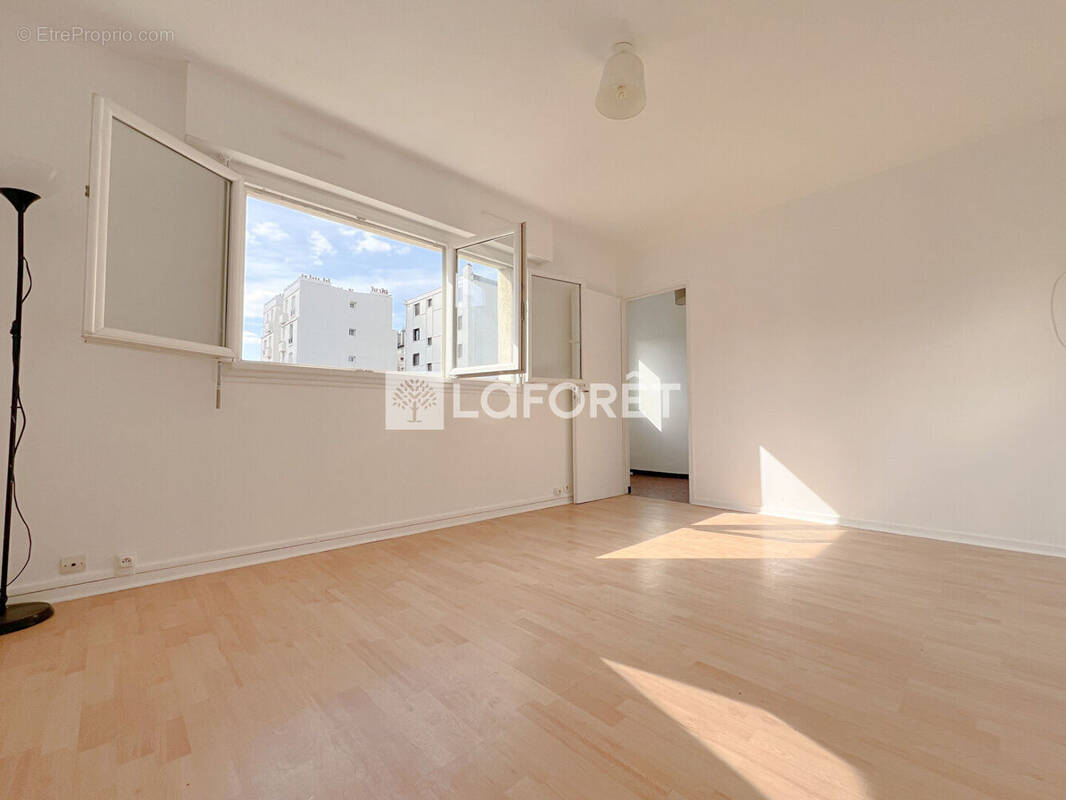 Appartement à MONTROUGE