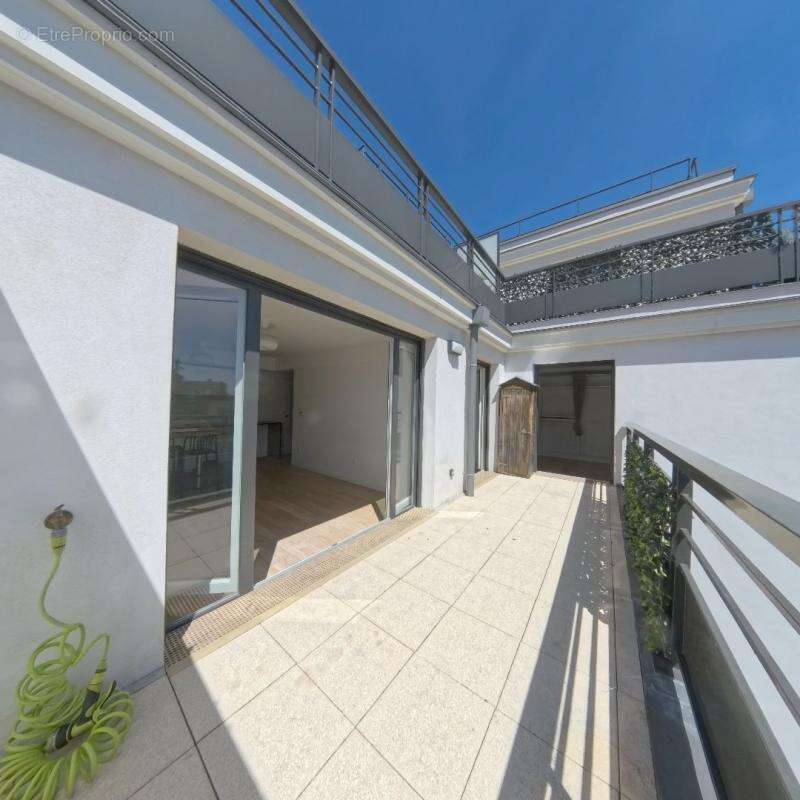 Appartement à MAISONS-ALFORT