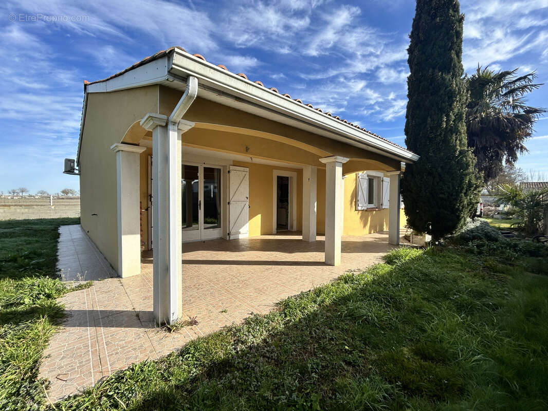 Maison à LABASTIDETTE