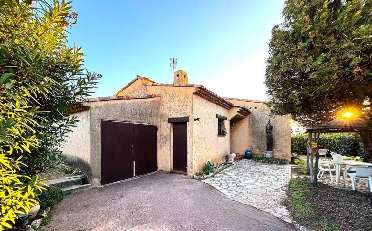Maison à SAINT-LAURENT-DU-VAR