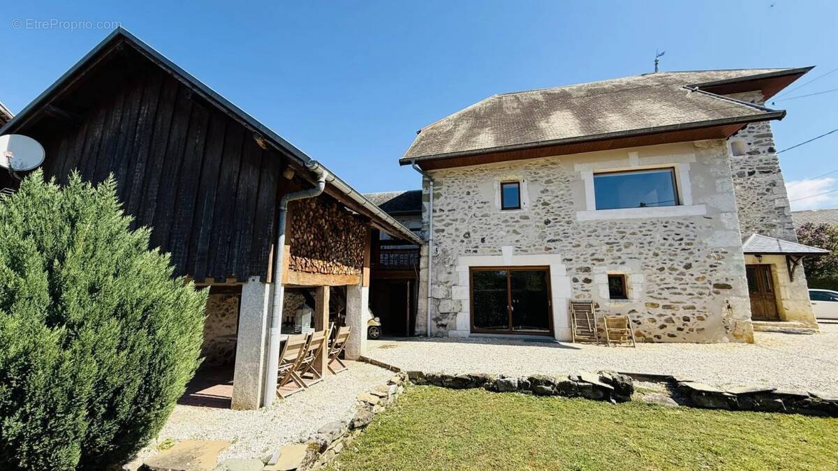 Maison à GRESY-SUR-AIX