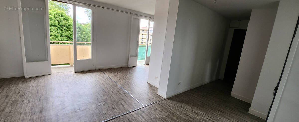 Appartement à CARMAUX