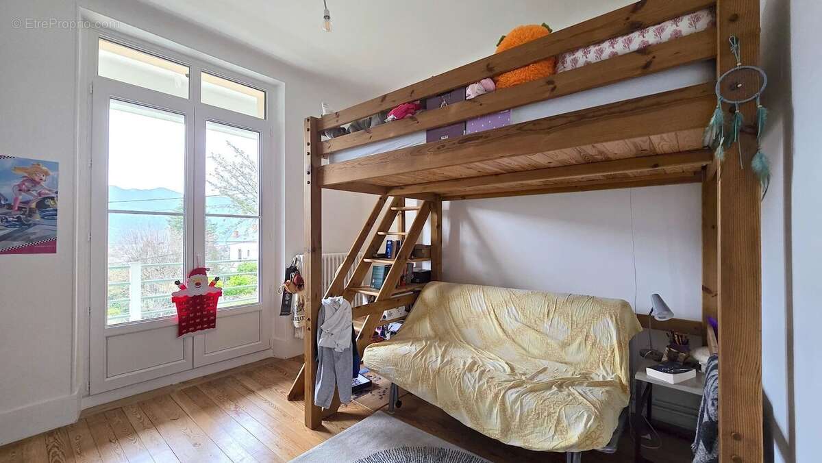 Appartement à AIX-LES-BAINS