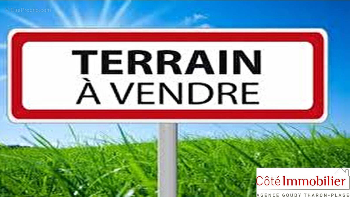 Terrain à LA PLAINE-SUR-MER