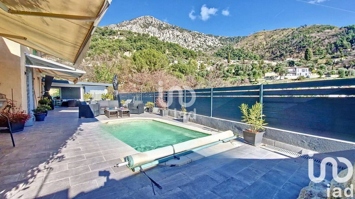 Photo 1 - Maison à CASTELLAR