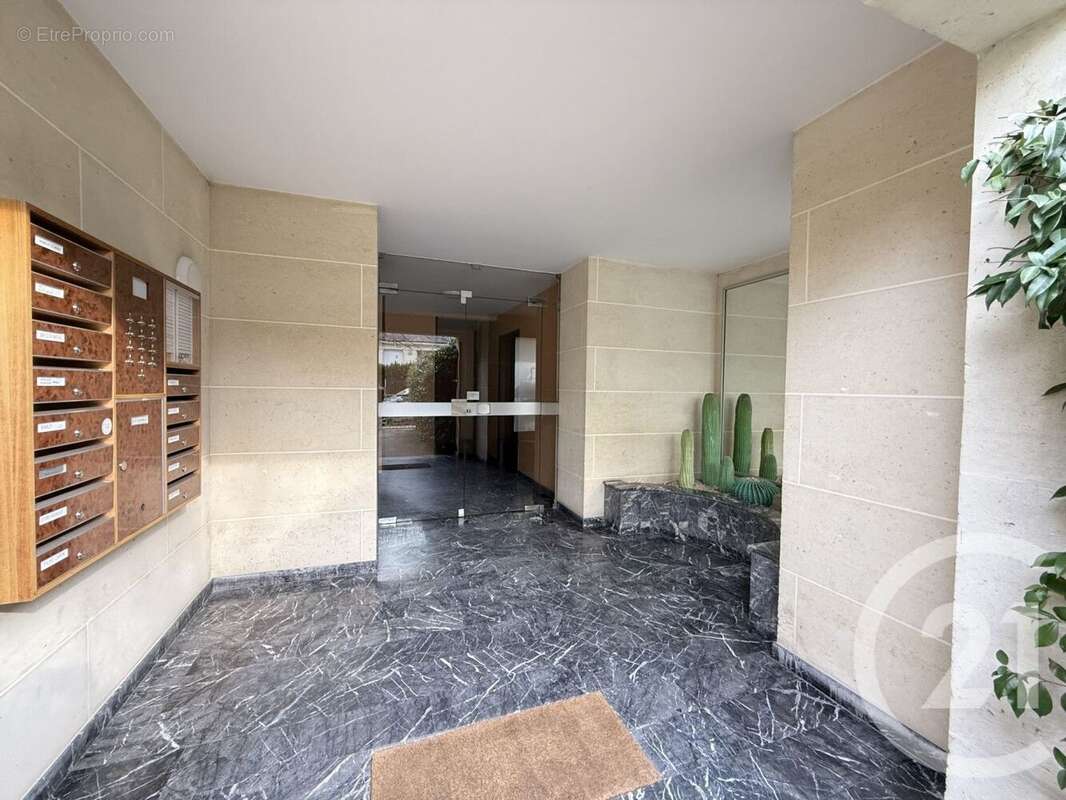 Appartement à SAINT-MAUR-DES-FOSSES