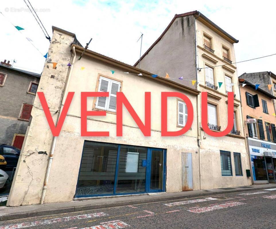 Appartement à REGNY