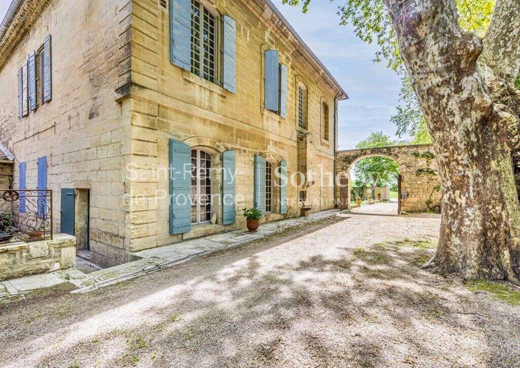 Maison à BEAUCAIRE