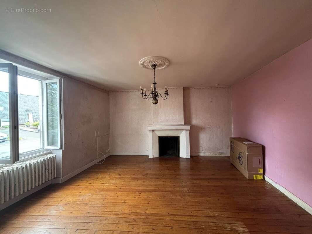 Maison à CONNERRE