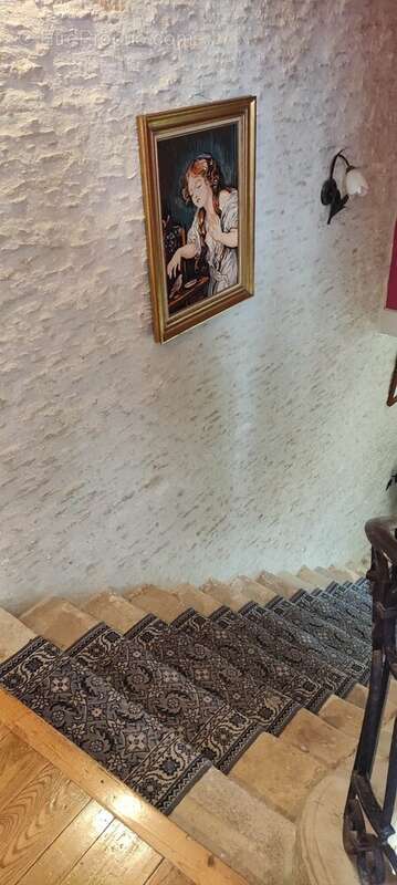 Maison à ARGENCES