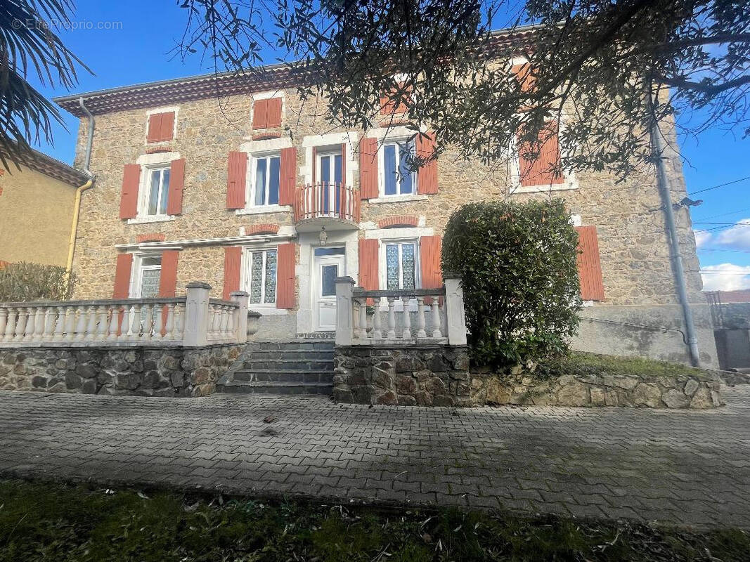 Maison à SARRAS