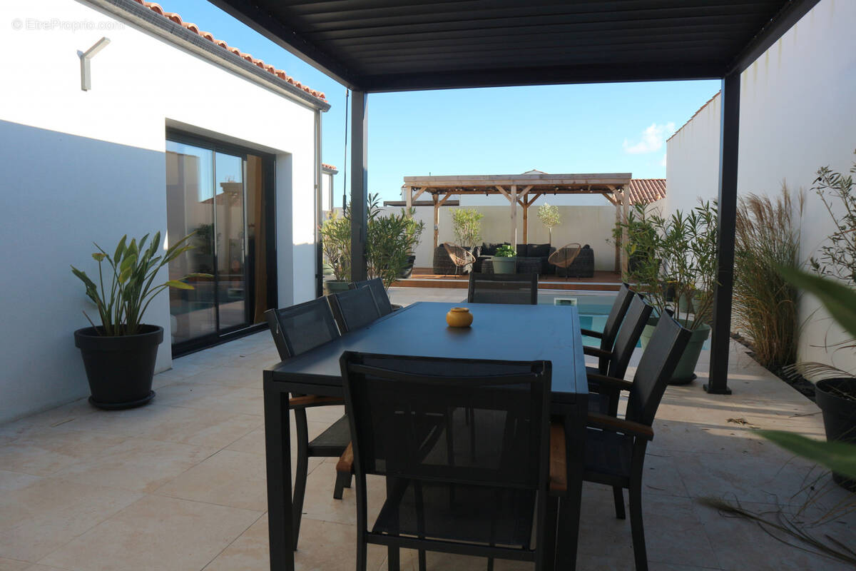 Maison à DOMPIERRE-SUR-MER