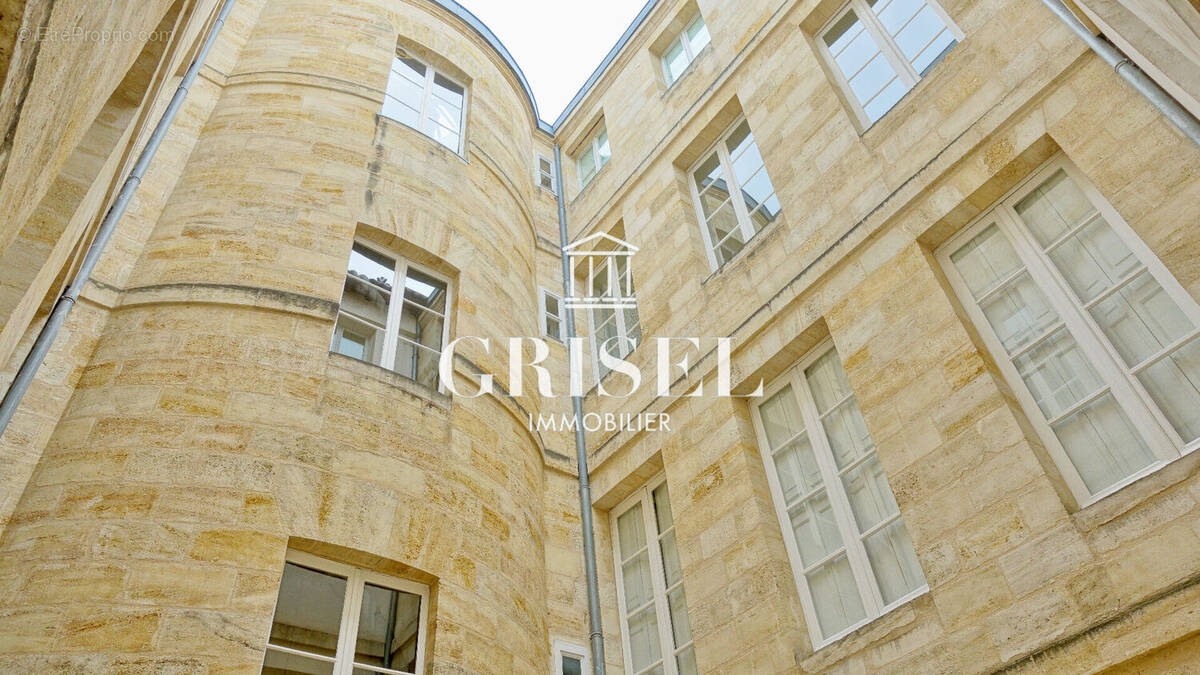 Appartement à BORDEAUX