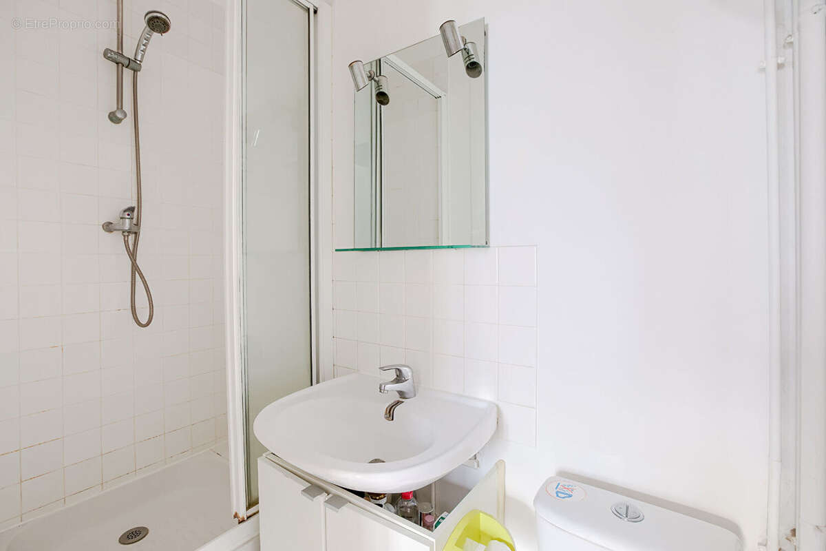 Appartement à PARIS-20E