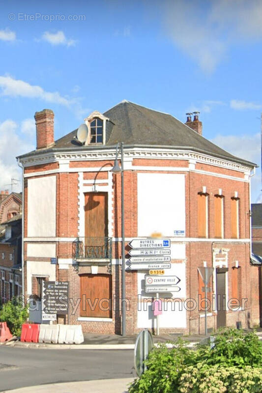 Maison à NEUFCHATEL-EN-BRAY