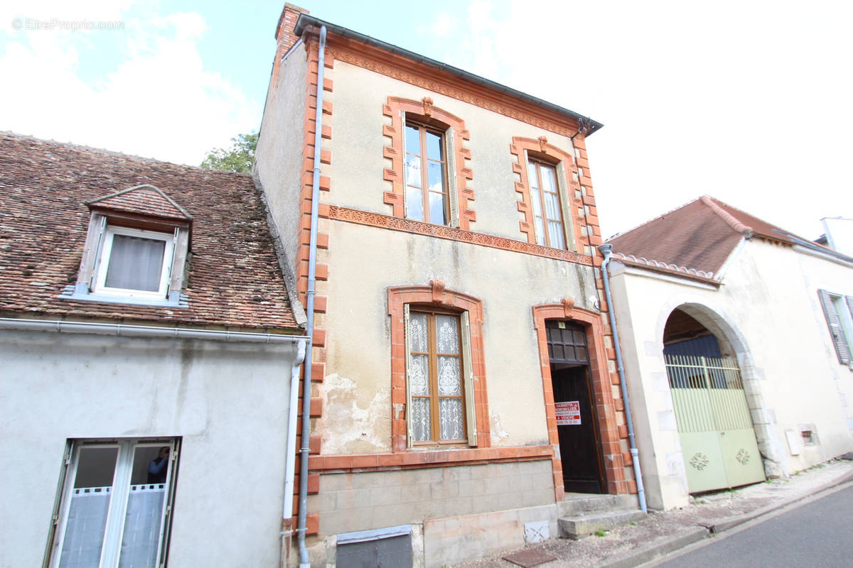 Maison à POUILLY-SUR-LOIRE