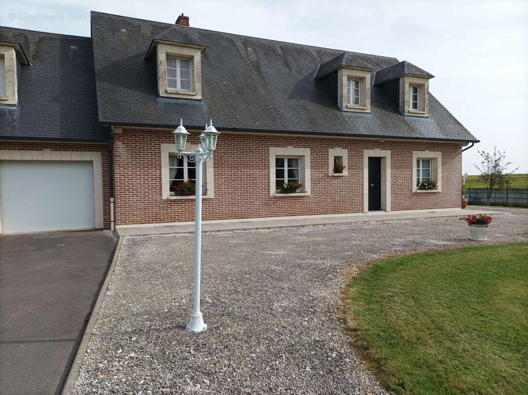 Maison à POIX-DE-PICARDIE