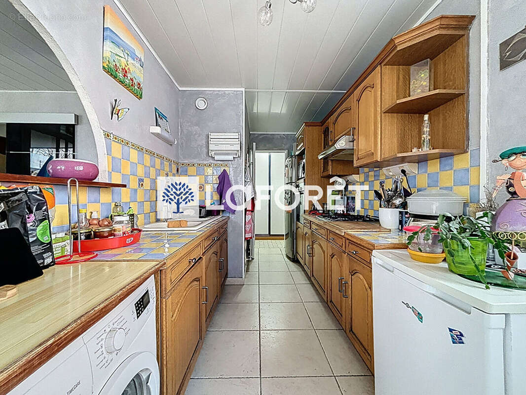 Appartement à DECINES-CHARPIEU