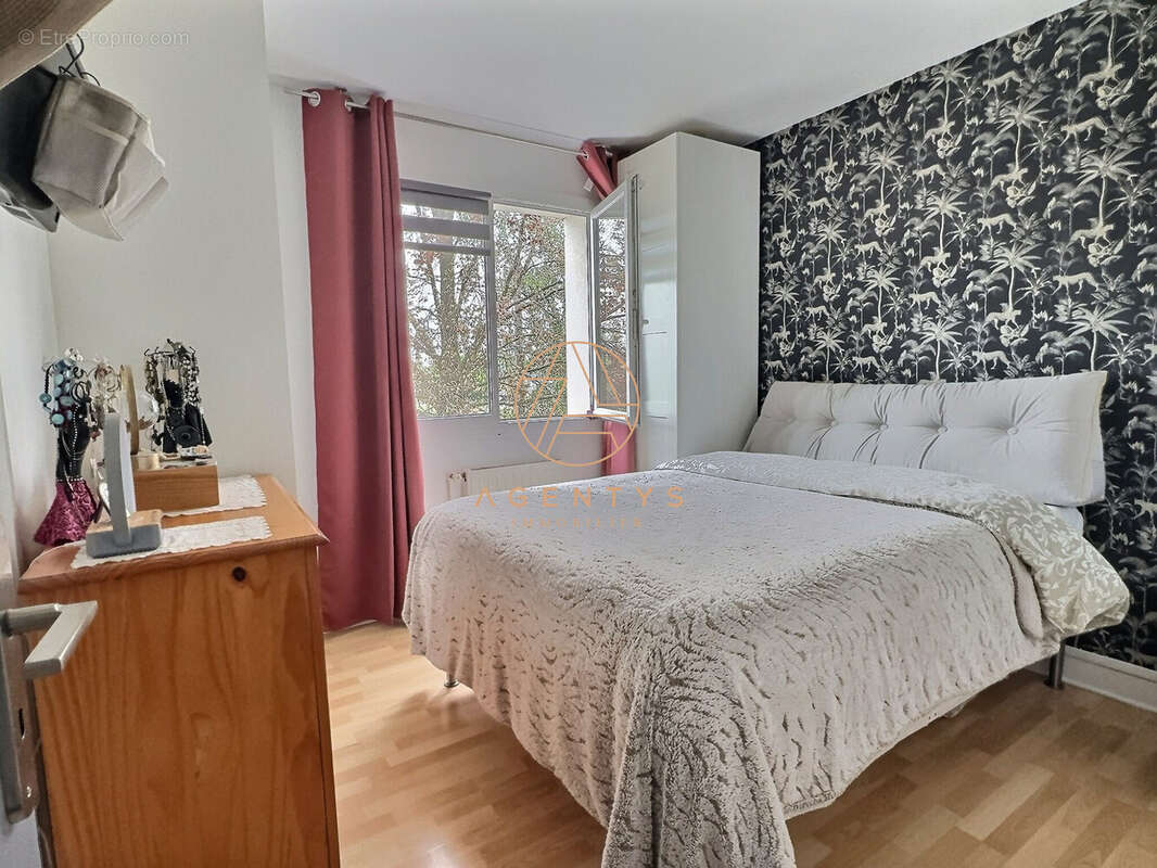 Appartement à SAINT-MAUR-DES-FOSSES