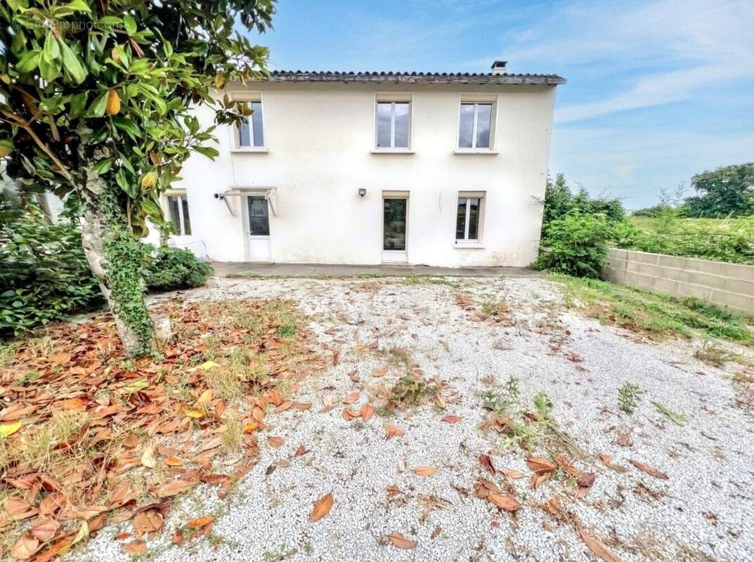 Photo 1 - Maison à AMBARES-ET-LAGRAVE
