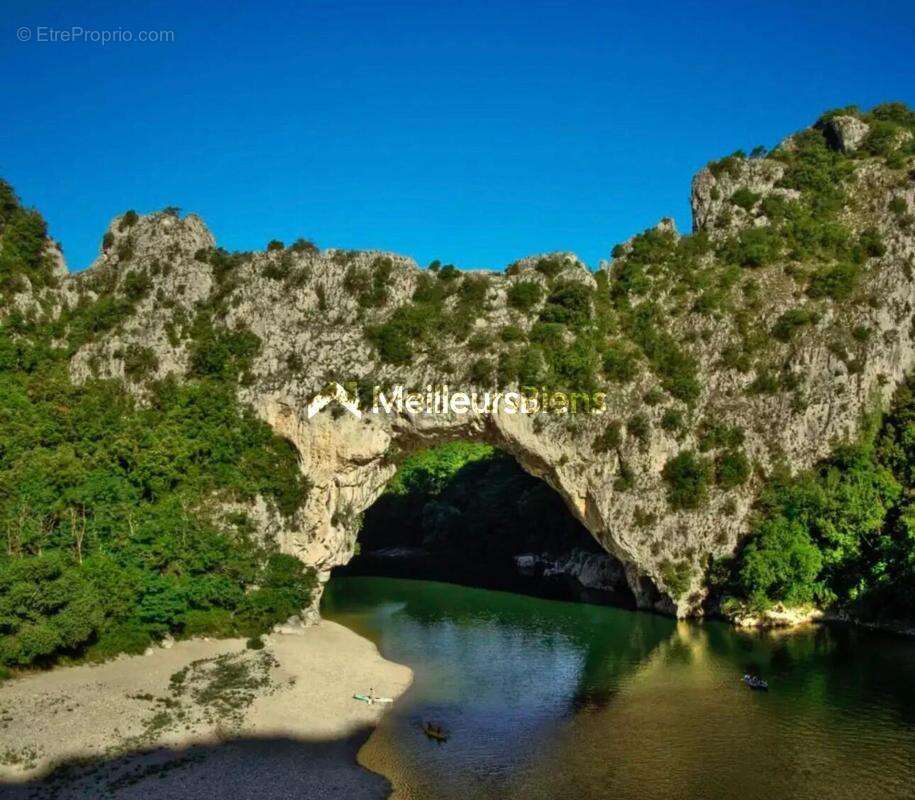 Appartement à SAINT-MARTIN-D&#039;ARDECHE