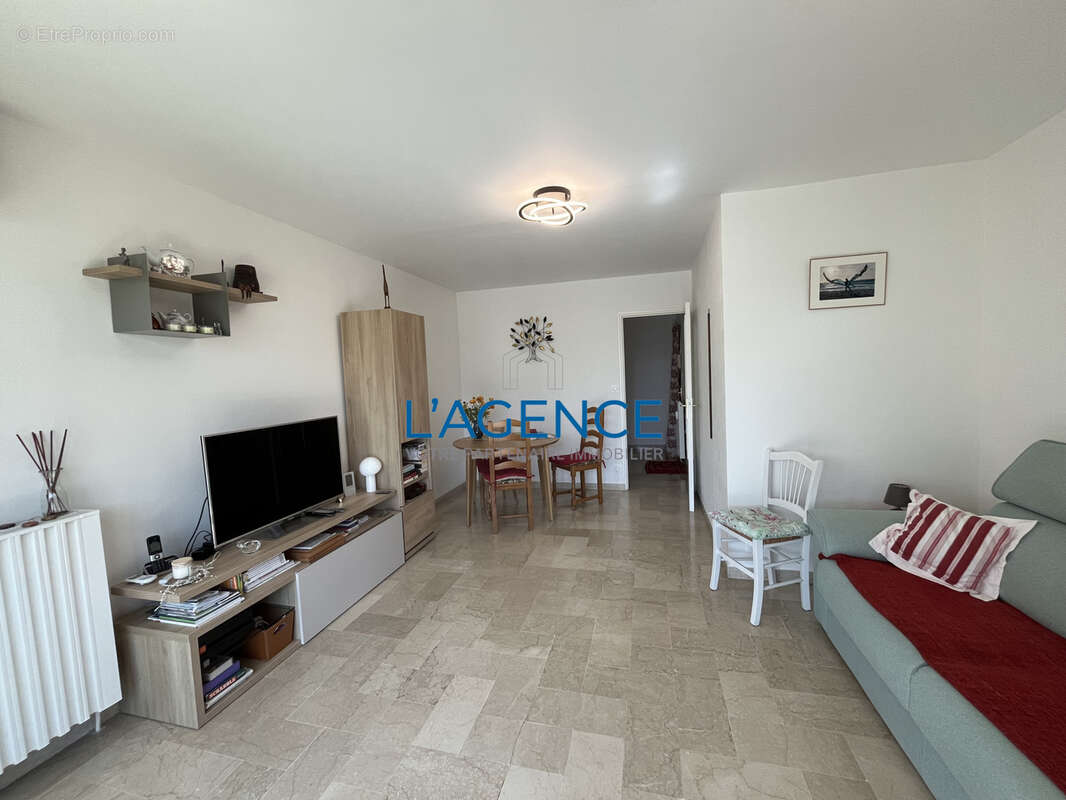Appartement à HYERES