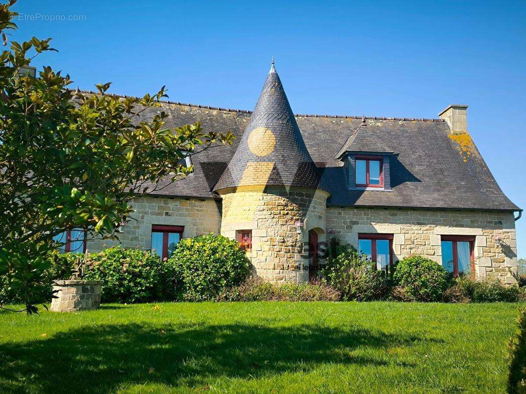 Maison à PLESTIN-LES-GREVES
