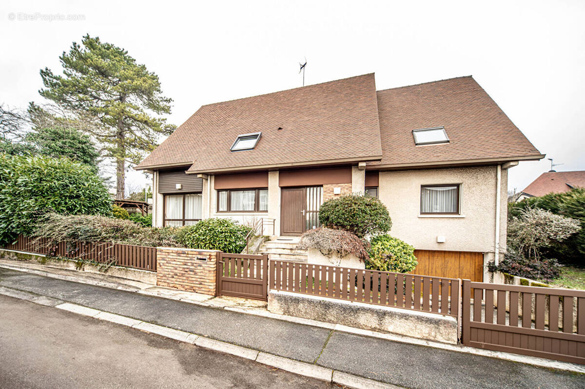 Maison à FONTAINE-LES-DIJON