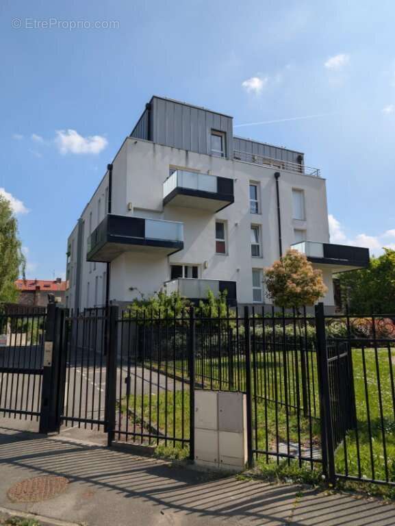 Appartement à LA MADELEINE