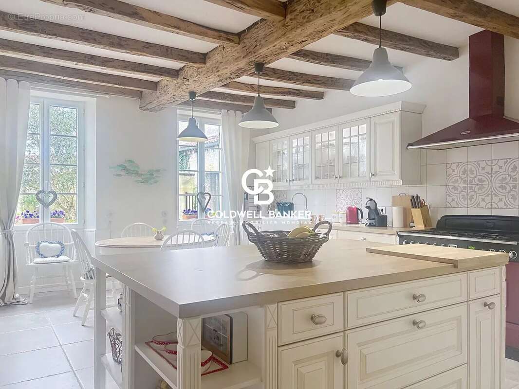 Maison à CHADENAC