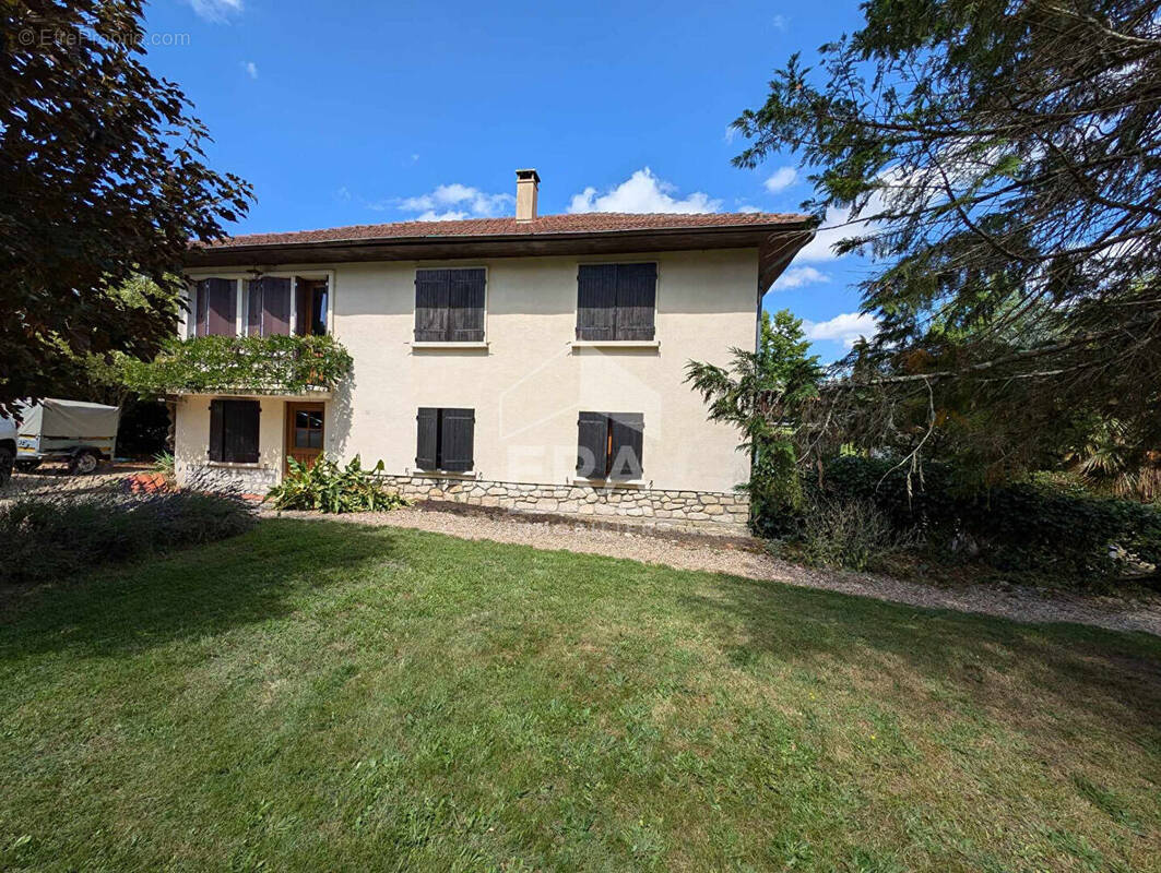 Maison à MONTPON-MENESTEROL