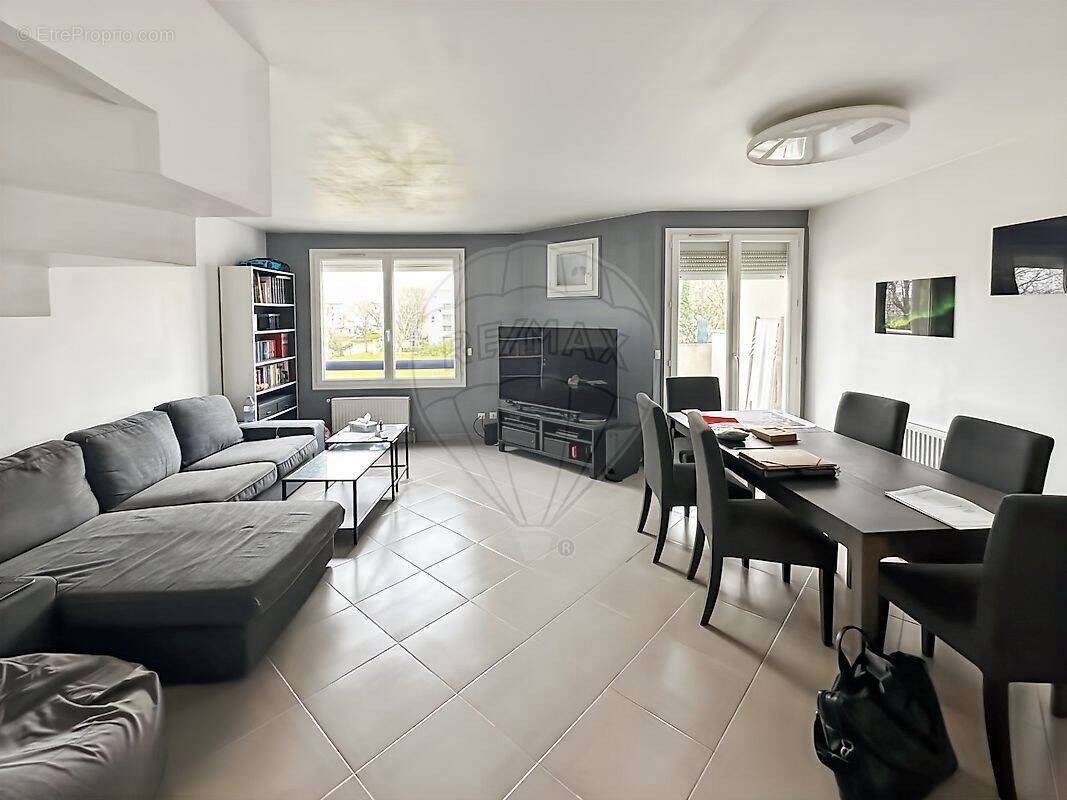 Appartement à LOGNES
