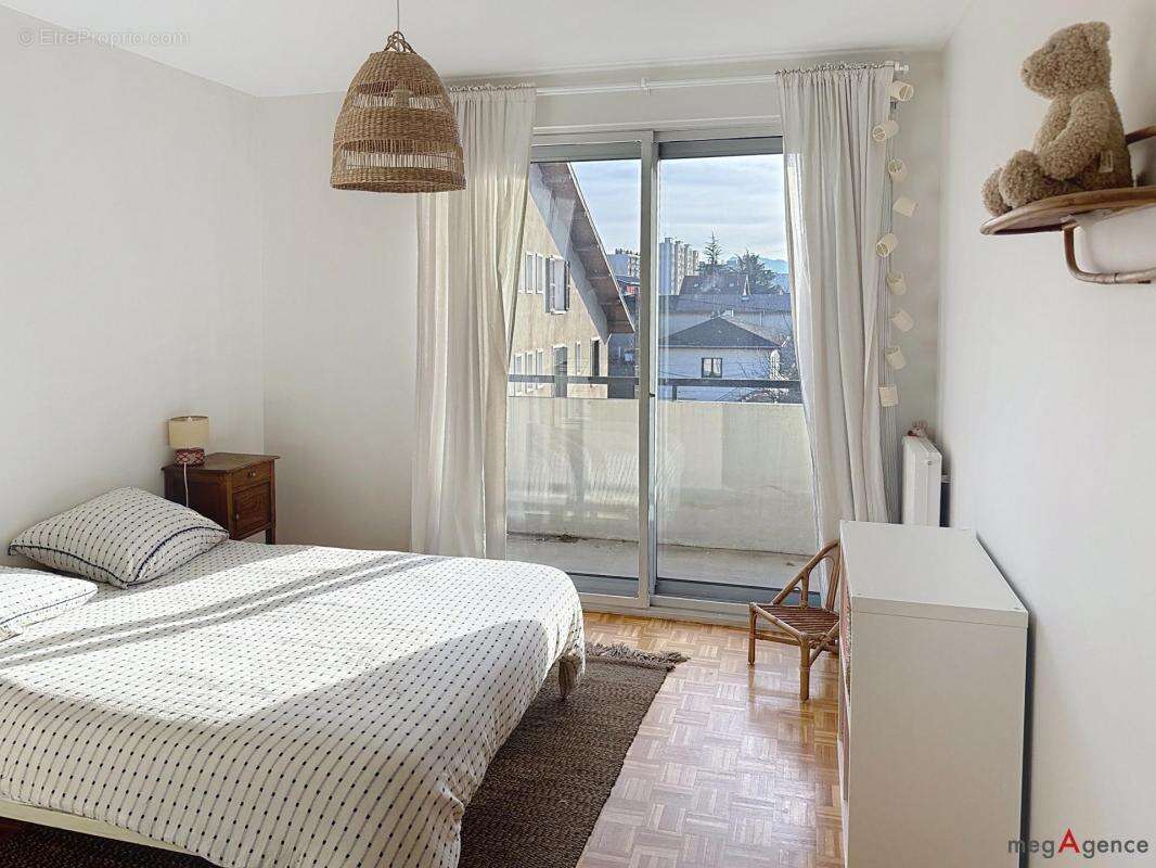 Appartement à ECHIROLLES