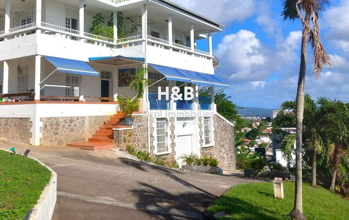 Maison à FORT-DE-FRANCE