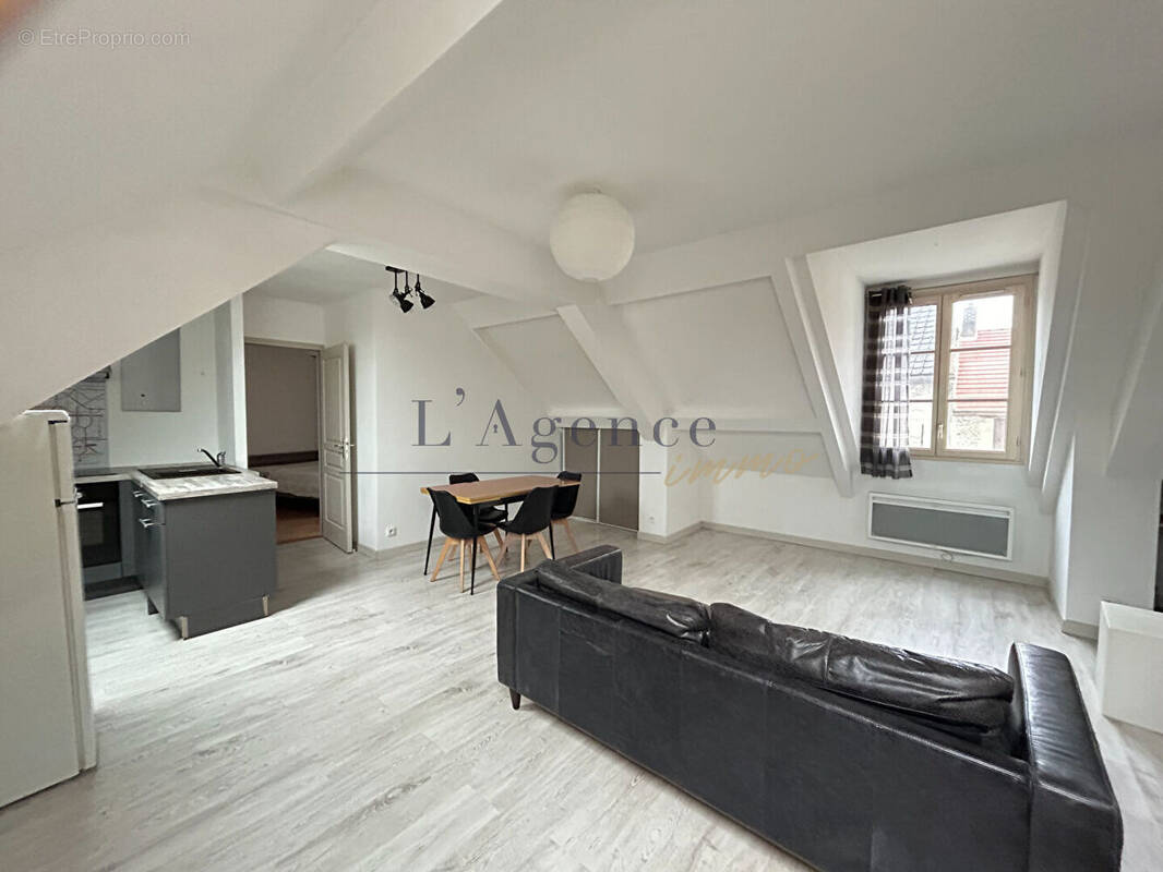 Appartement à VERNEUIL-EN-HALATTE